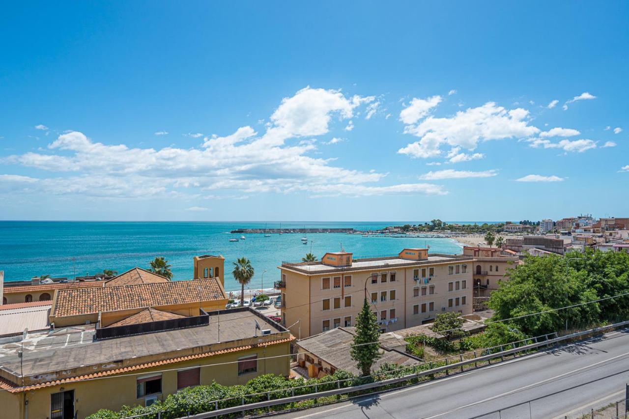 Vista Mare Apartments Giardini Naxos Exteriör bild