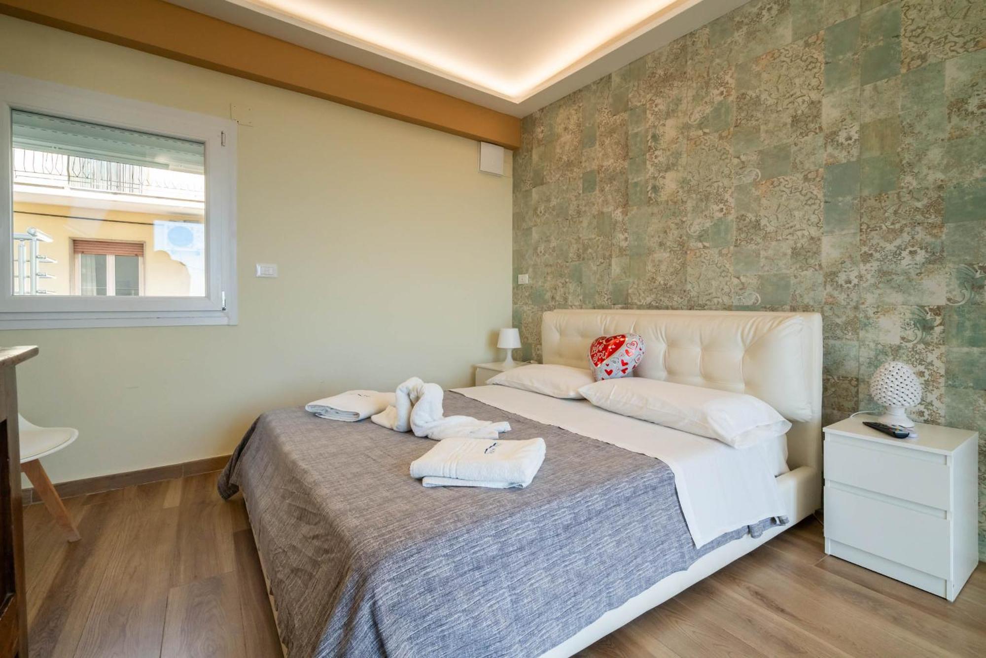 Vista Mare Apartments Giardini Naxos Rum bild