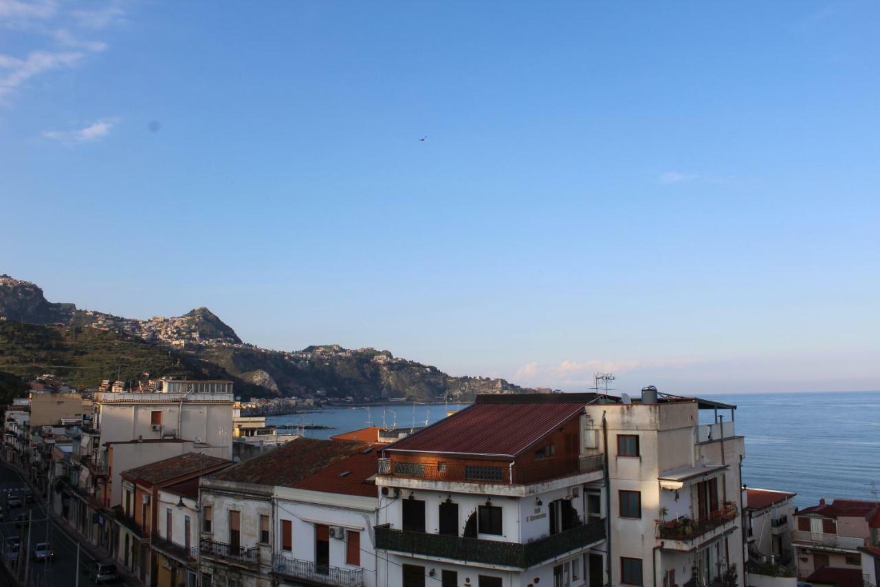 Vista Mare Apartments Giardini Naxos Exteriör bild